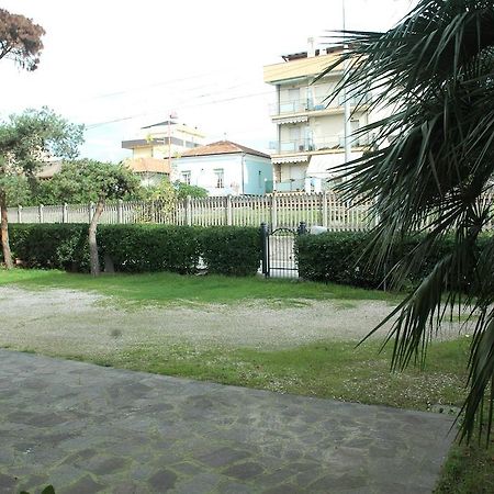 בלריה-איגאה מרינה Villa Linda Affittacamere מראה חיצוני תמונה